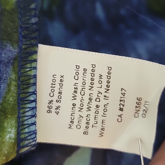 Talbots Blue Green Watercolor Pleated A-line Skirt Size 8P Petite - Picture 3 of 4